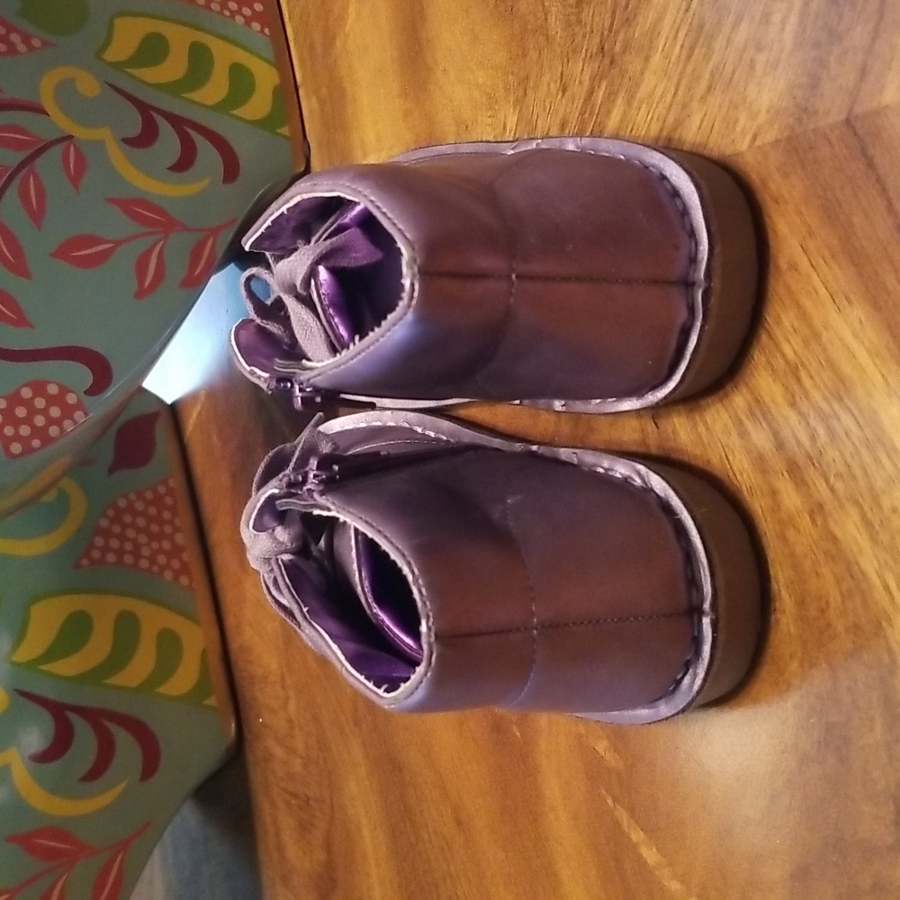 COLE HAAN PEARL PURPLE BOOTIES....Size: US 11 - Picture 4 of 5